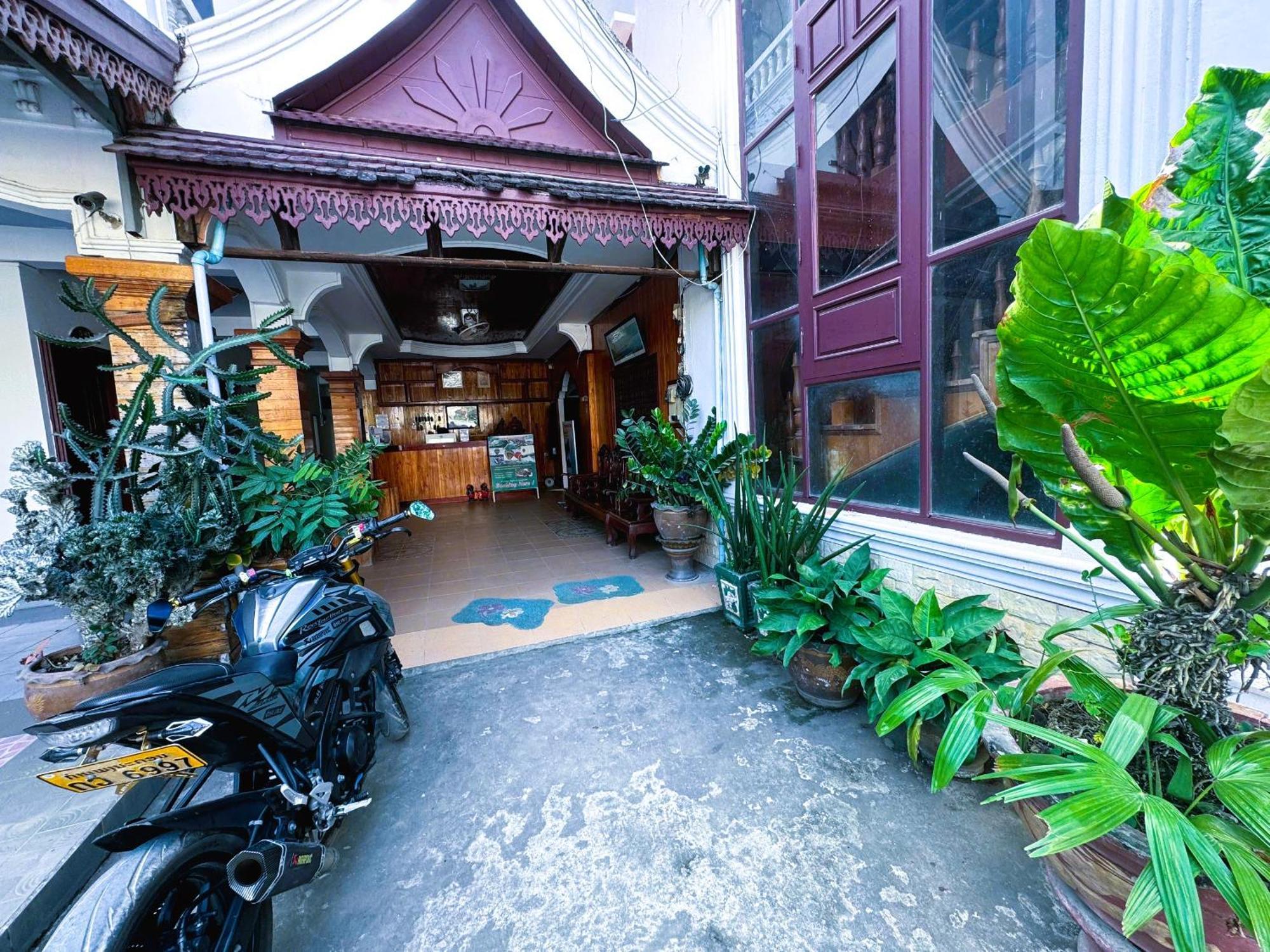 Walking Street Villa Vang Vieng Buitenkant foto